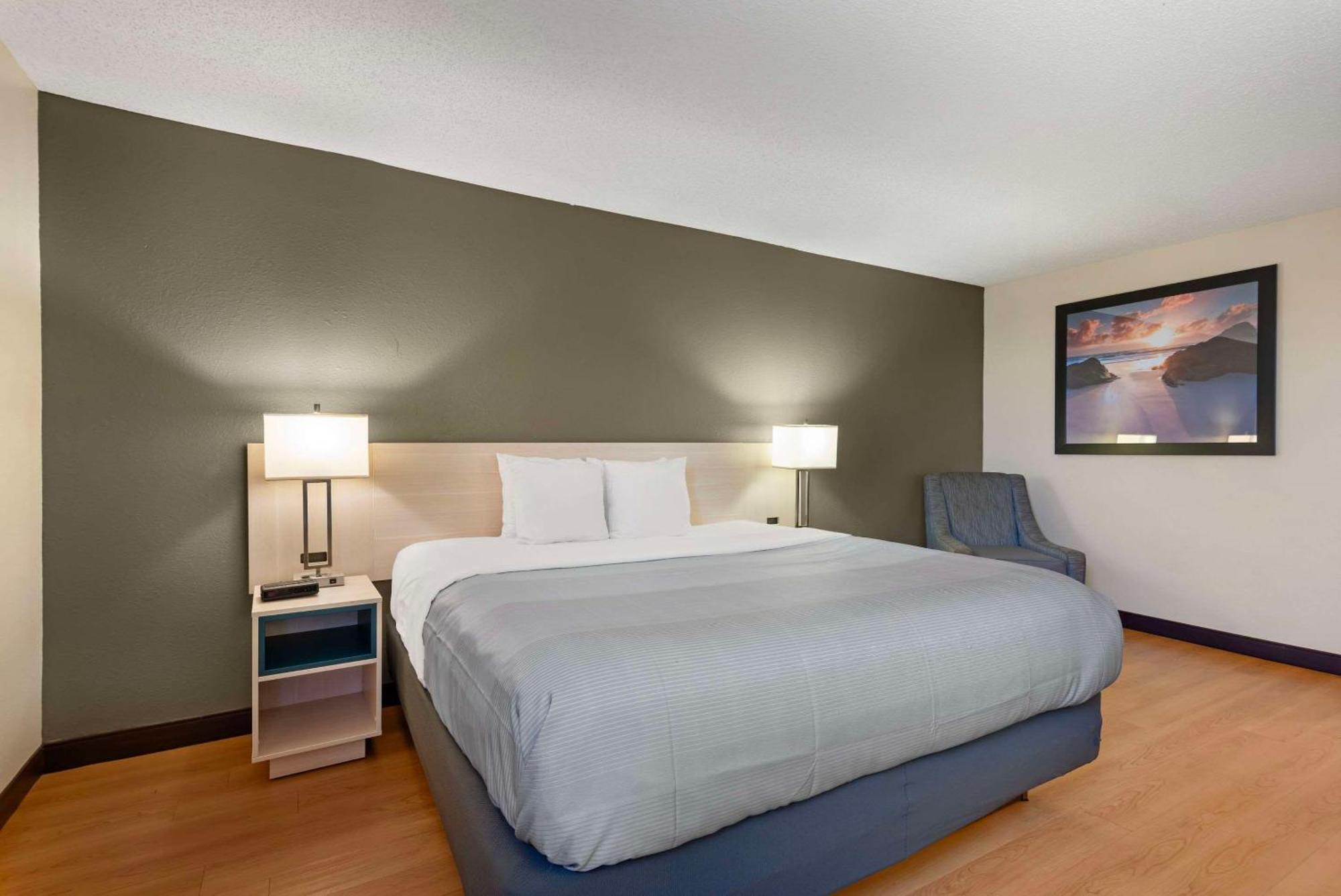 Quality Inn Valley - West Point Exterior photo